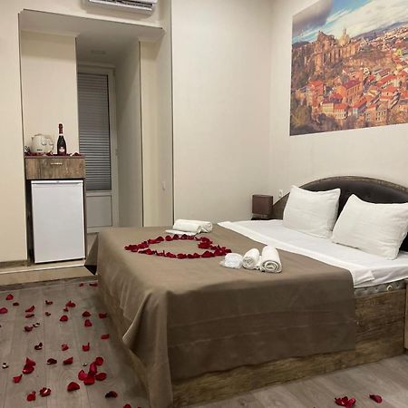 Sweet Rooms Inn ティビリシ エクステリア 写真